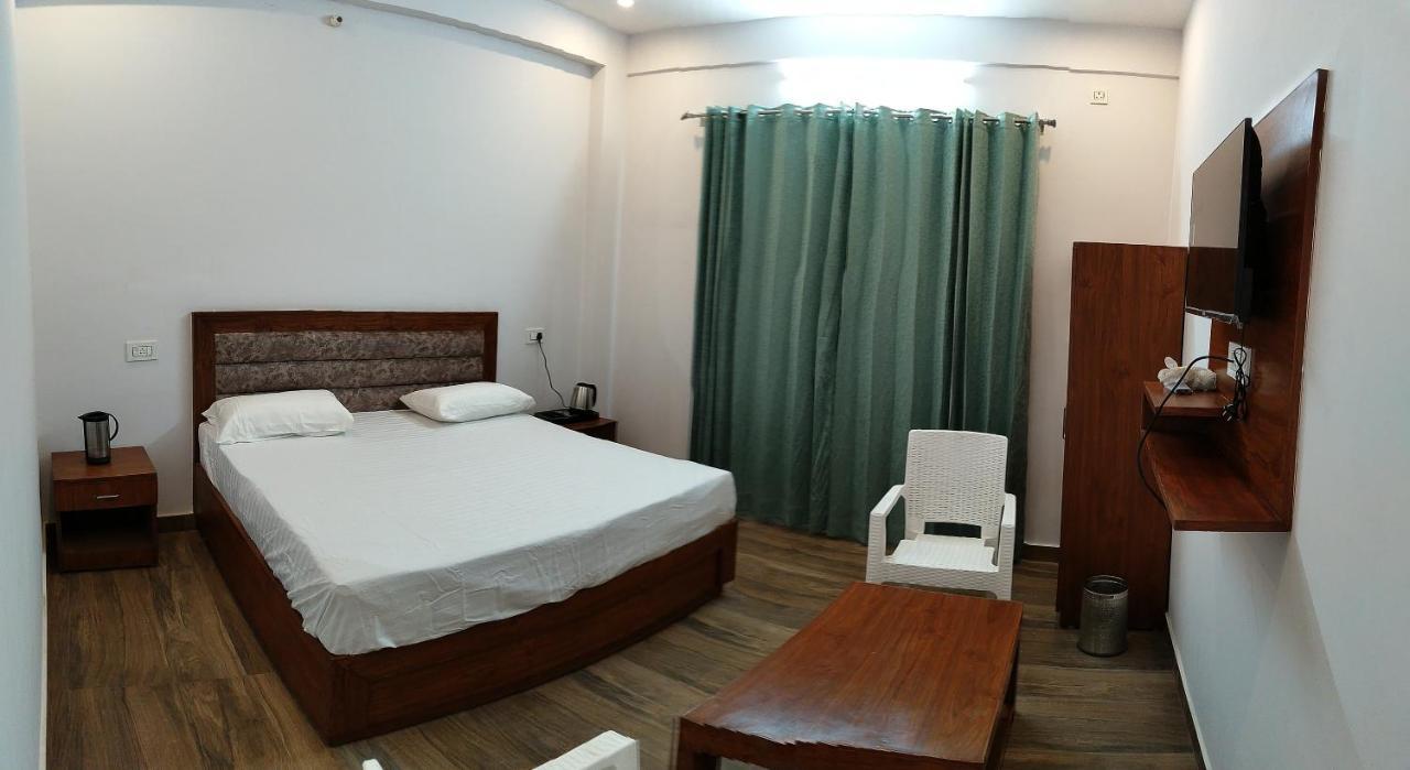Hotel Anantam Residency Uttarkashi ภายนอก รูปภาพ