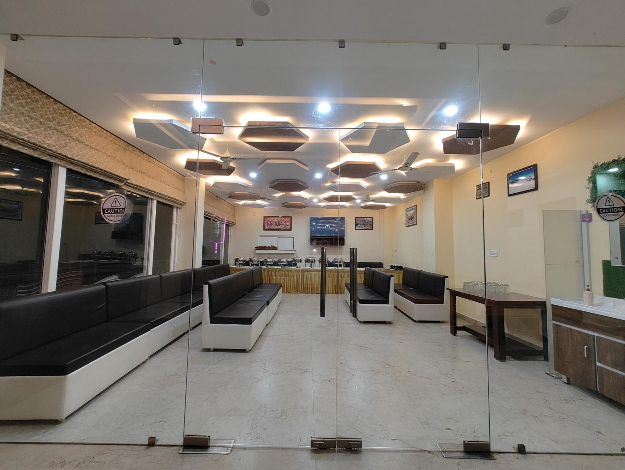 Hotel Anantam Residency Uttarkashi ภายนอก รูปภาพ