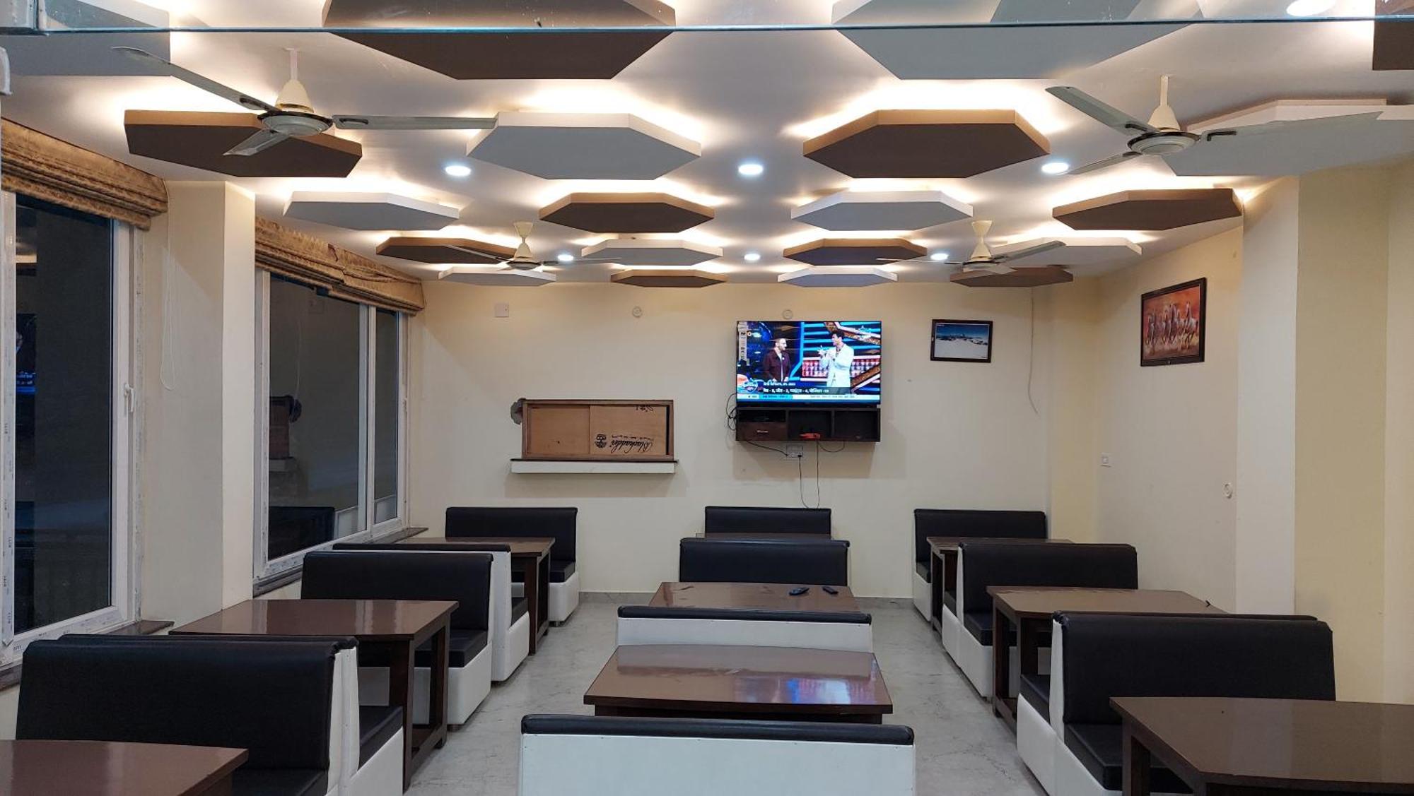 Hotel Anantam Residency Uttarkashi ภายนอก รูปภาพ