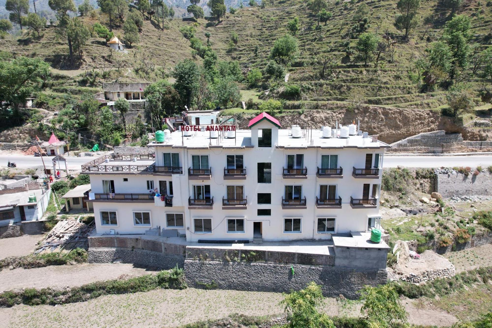 Hotel Anantam Residency Uttarkashi ภายนอก รูปภาพ