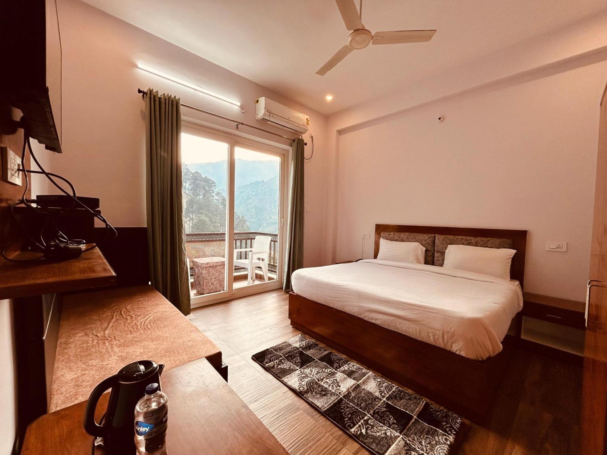 Hotel Anantam Residency Uttarkashi ภายนอก รูปภาพ